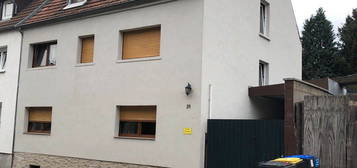 3 Familien Haus mit Garage