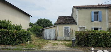 Maison 2 étages  à vendre, 4 pièces, 2 chambres, 120 m²