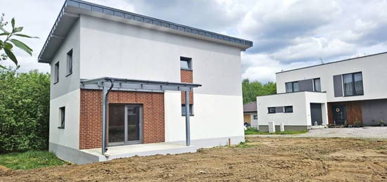 NOVOSTAVBA 2 POSCH. RODINNÝ DOM - ZÁBORSKÉ, POZEMOK 530 m2