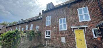 Terraced house to rent in Jubilee Terrace, Chichester PO19