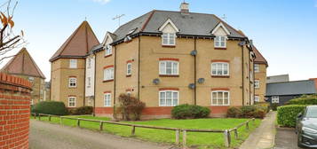 Flat to rent in Bramble Tye, Basildon SS15