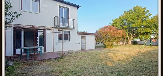 Maison de ville  à vendre, 4 pièces, 3 chambres, 80 m²