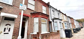 Terraced house for sale in Belmont Road, Dallow, Luton, Bedfordshire LU1