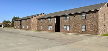 123 Rawlings Dr Unit 13, Clinton, OK 73601