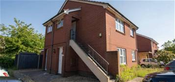 Studio to rent in Duddon Close, West End, Southampton SO18