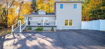 3 Spring St, Beacon, NY 12508