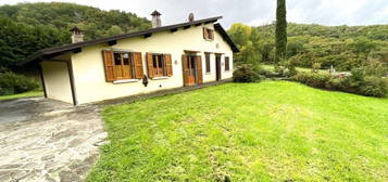 Villa in vendita in frazione Celle