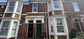 Flat to rent in Helmsley Road, Sandyford, Newcastle Upon Tyne NE2