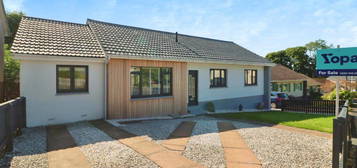 4 bedroom detached bungalow for sale