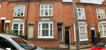 4 bedroom terraced house