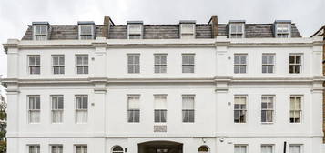 Flat for sale in De Vere Mews, Kensington, London W8