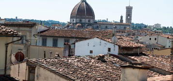 Appartamento su due piani in vendita a Duomo - San Marco