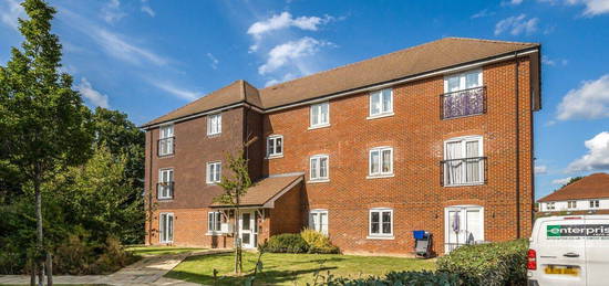 Flat for sale in Briar Lane, Billingshurst RH14