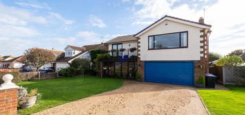 4 bed detached house for sale