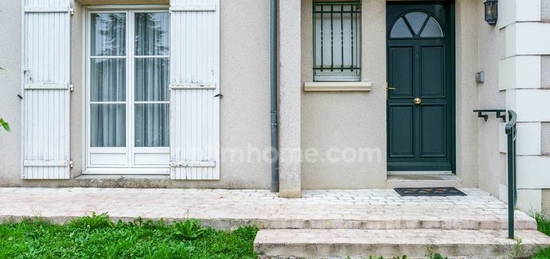 Vente maison 6 pièces 185 m²