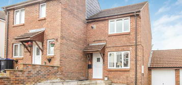 2 bedroom semi-detached house for sale