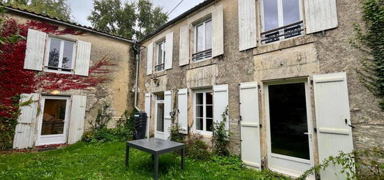 A vendre à VALLANS, maison de 129 m2