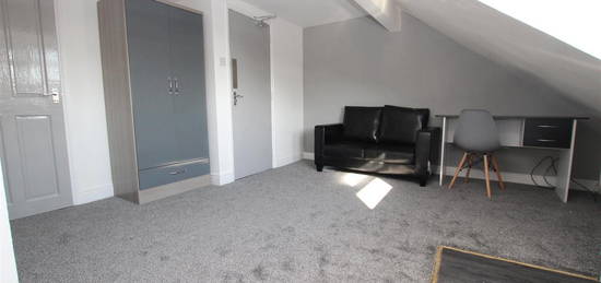 Property to rent in Albert Terrace, Middlesbrough TS1