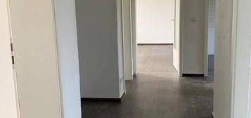 Helle 4-Zimmer-Wohnung mit großzügigem Balkon