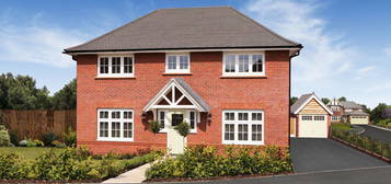 4 bed detached house for sale