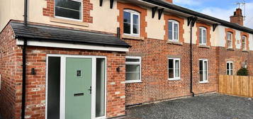 5 bedroom semi-detached house for sale