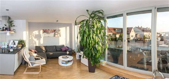 Helle, moderne 4-Zimmer Wohnung mit EBK und gr. Balkon in Fürther Altstadtflair