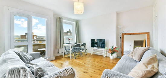 Flat for sale in Tulse Hill, London SW2