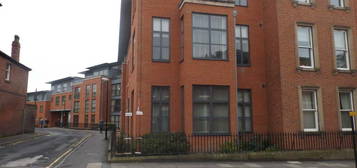 2 bedroom ground floor flat