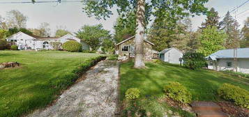 475 Lane 221 Hamilton Lk, Hamilton, IN 46742