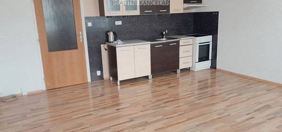 Pronájem bytu 1+kk, 32m2, nezařízený, Rabštejnská ulice, Plzeň - Bolevec