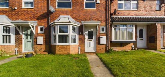 Town house to rent in Silkstone Court, Leeds LS15