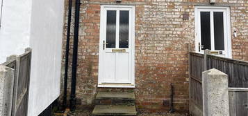 Town house to rent in Thorpe End, Melton Mowbray LE13