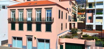 Apartamento T1 no Centro do Funchal - Madeira