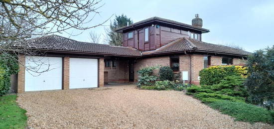 4 bedroom detached house