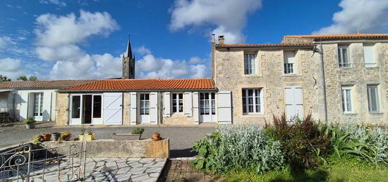 Maison  à vendre, 10 pièces, 5 chambres, 249 m²