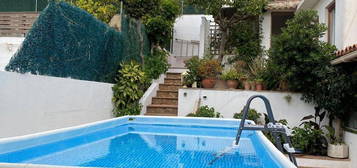 Chalet adosado en venta en calle Daro