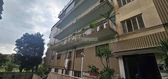 Trilocale viale delle mimose  14, Colli Aminei - Capodimonte, Napoli