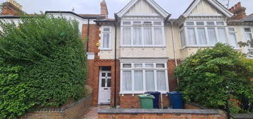 5 bedroom terraced house