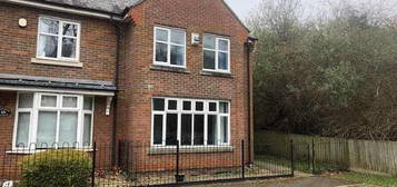 3 bedroom semi-detached house