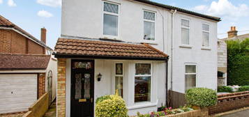 2 bed semi-detached house to rent