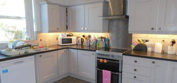 6 bed shared accommodation to rent