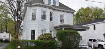 14 Pearl St, Concord, NH 03301