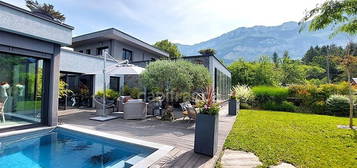 Dpt Savoie (73), à vendre DRUMETTAZ CLARAFOND Villa 6P avec Piscine