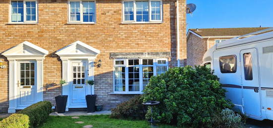 3 bedroom semi-detached house for sale