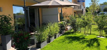 Tolle 2-Raum-Terrassenwohnung mit sehr schönem Garten und Einbauküche in Vaterstetten