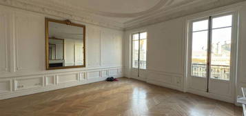 Location appartement 6 pièces 231 m²