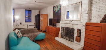 324 Pearl St Apt 3G, New York, NY 10038