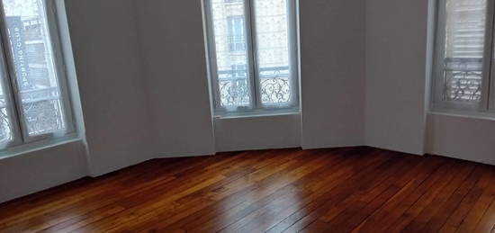 Appartement  à louer, 3 pièces, 1 chambre, 64 m²