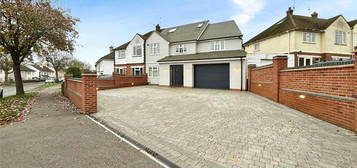 5 bedroom semi-detached house for sale