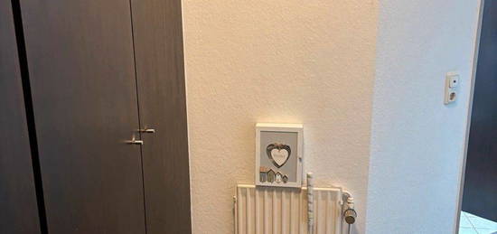 Nachmieter 2 Zimmer (KBB) Wohnung Ziegelhofviertel (zum 01.01.)